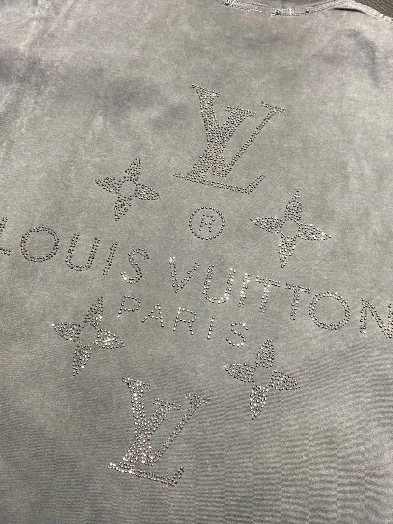 Louis Vuitton T-Shirts Snug 134690