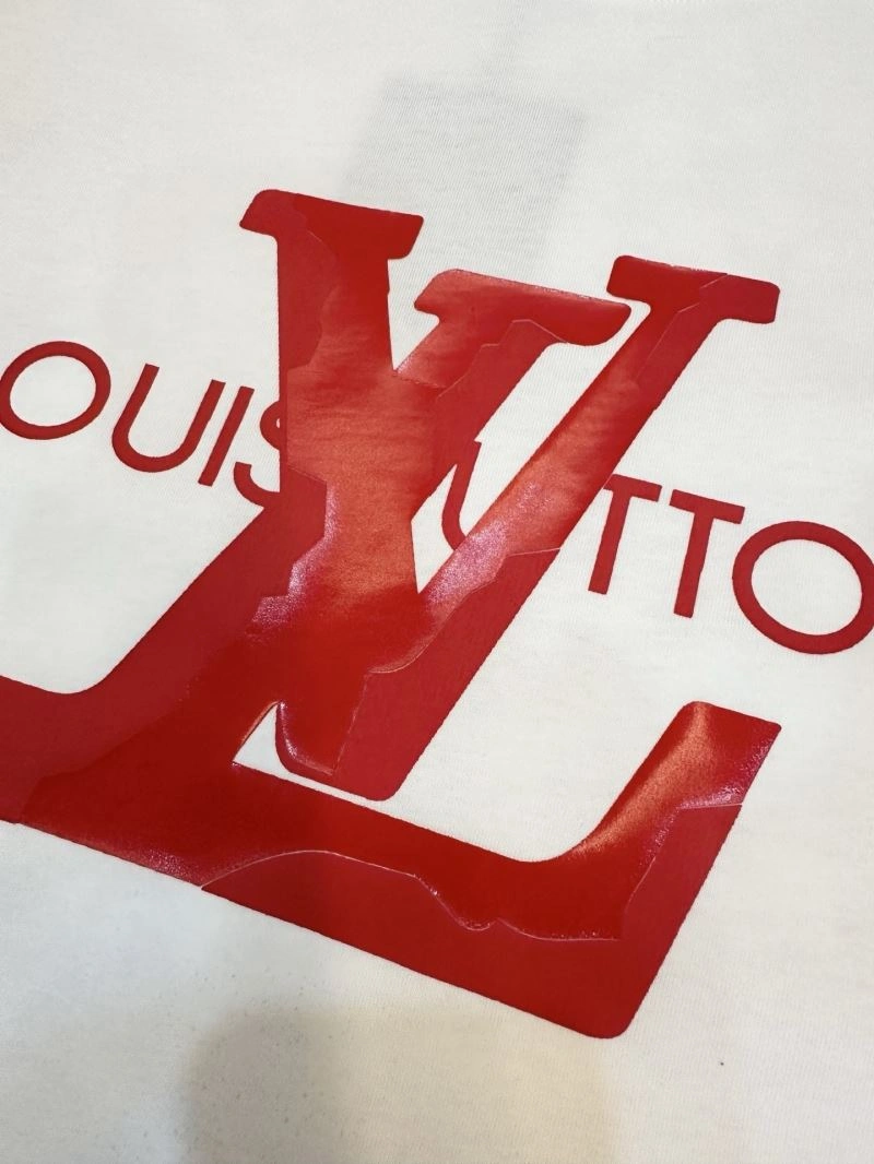 WeatherProof Louis Vuitton T-Shirts 134682