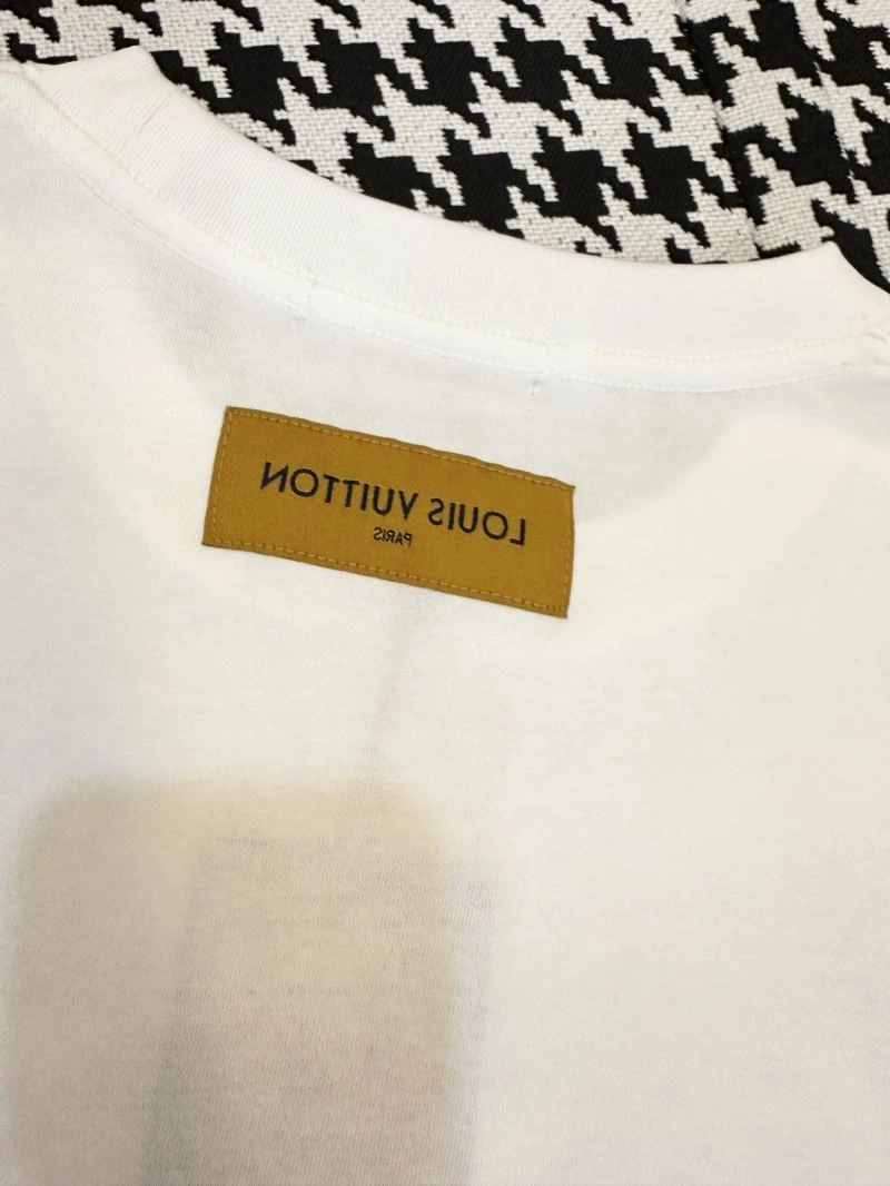 WeatherProof Louis Vuitton T-Shirts 134682