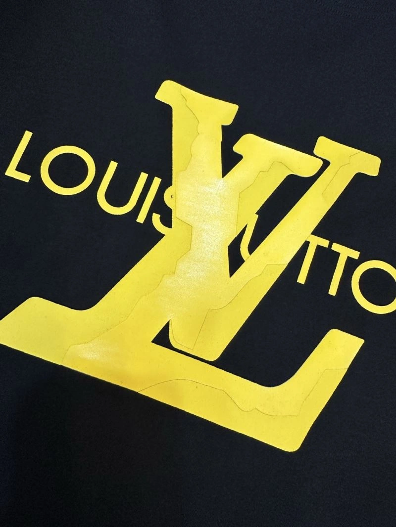WeatherProof Louis Vuitton T-Shirts 134682