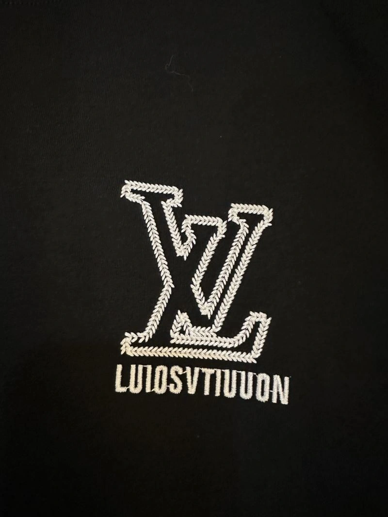 Louis Vuitton T-Shirts Bold 134696