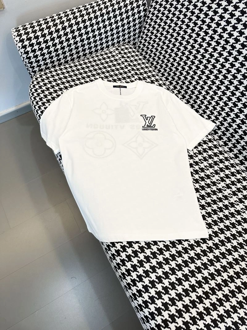Louis Vuitton T-Shirts Bold 134696