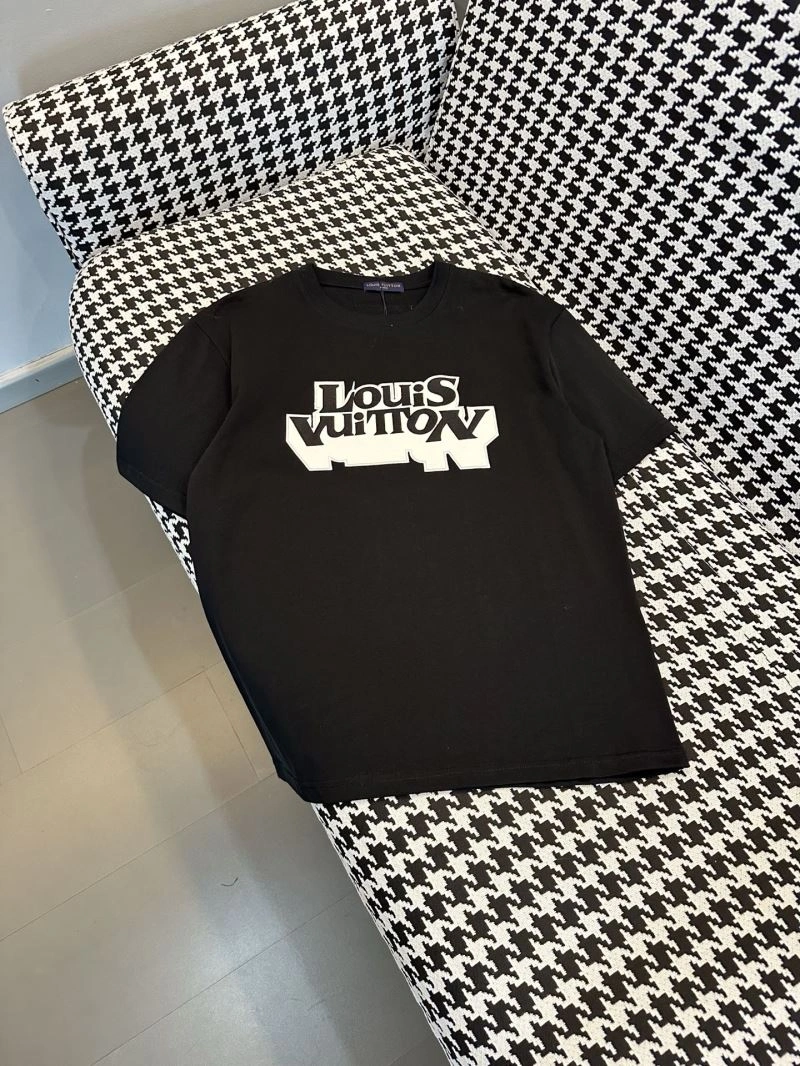 Louis Vuitton T-Shirts Fashionable 134697