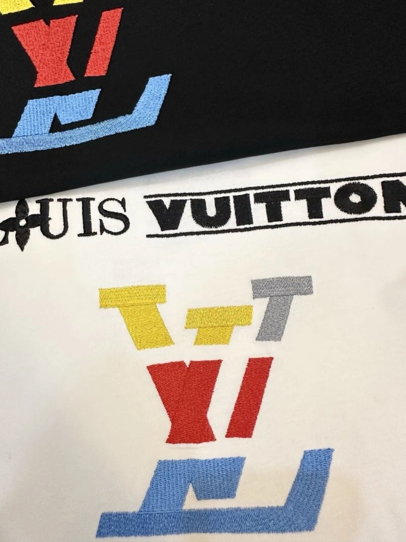 Louis Vuitton T-Shirts MultiPurpose 134702