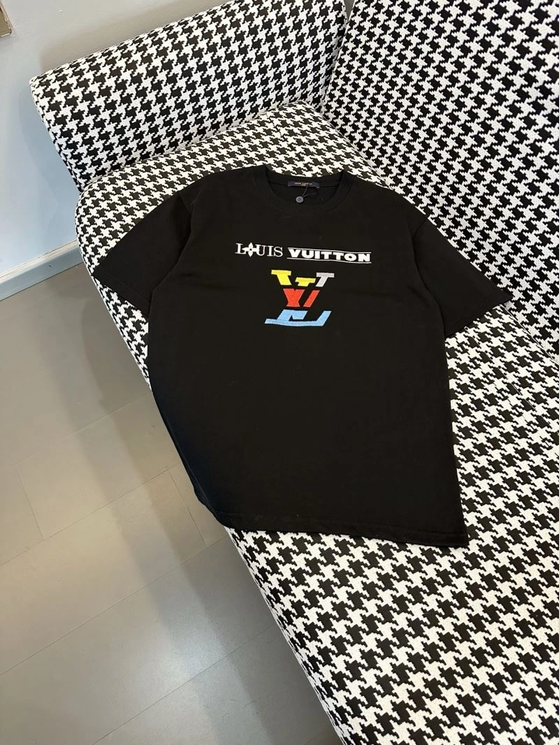 Louis Vuitton T-Shirts MultiPurpose 134702