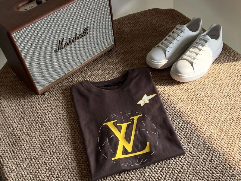 TechFriendly Louis Vuitton T-Shirts 134693