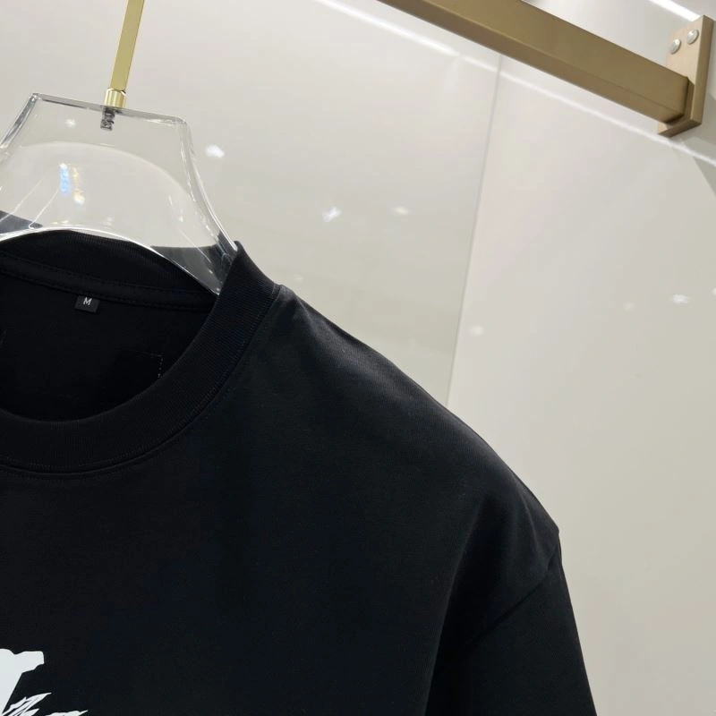 WeatherProof Louis Vuitton T-Shirts 134675