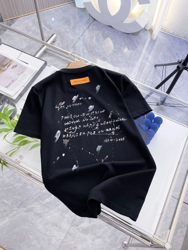 Functional Louis Vuitton T-Shirts 134677