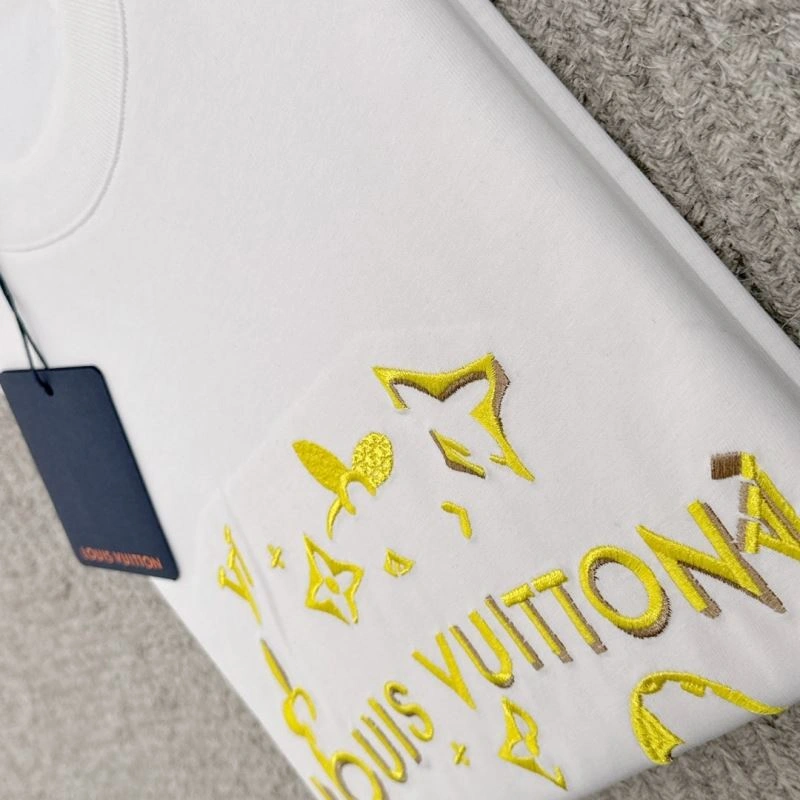Louis Vuitton T-Shirts Functional 134674