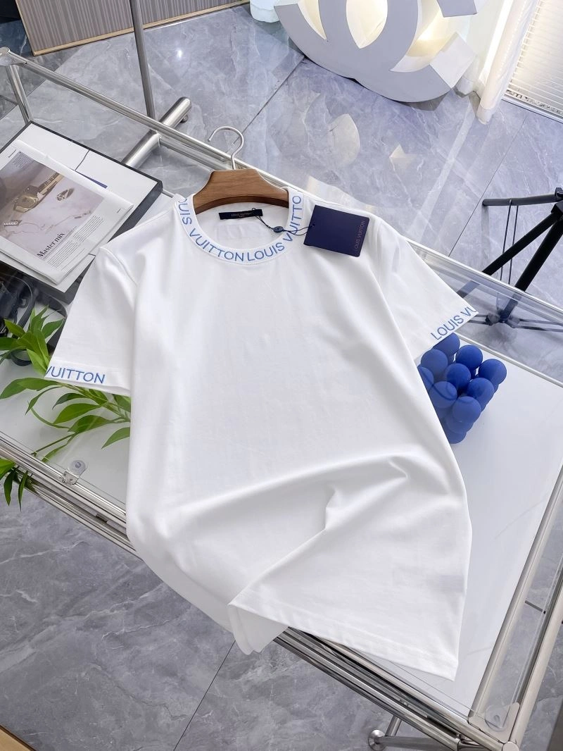Seasonal Louis Vuitton T-Shirts 134672