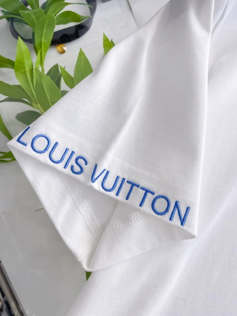 Seasonal Louis Vuitton T-Shirts 134672