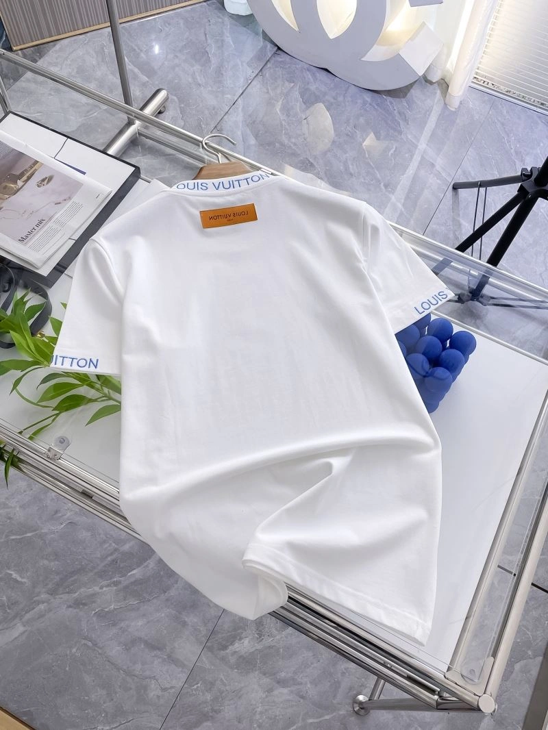 Seasonal Louis Vuitton T-Shirts 134672