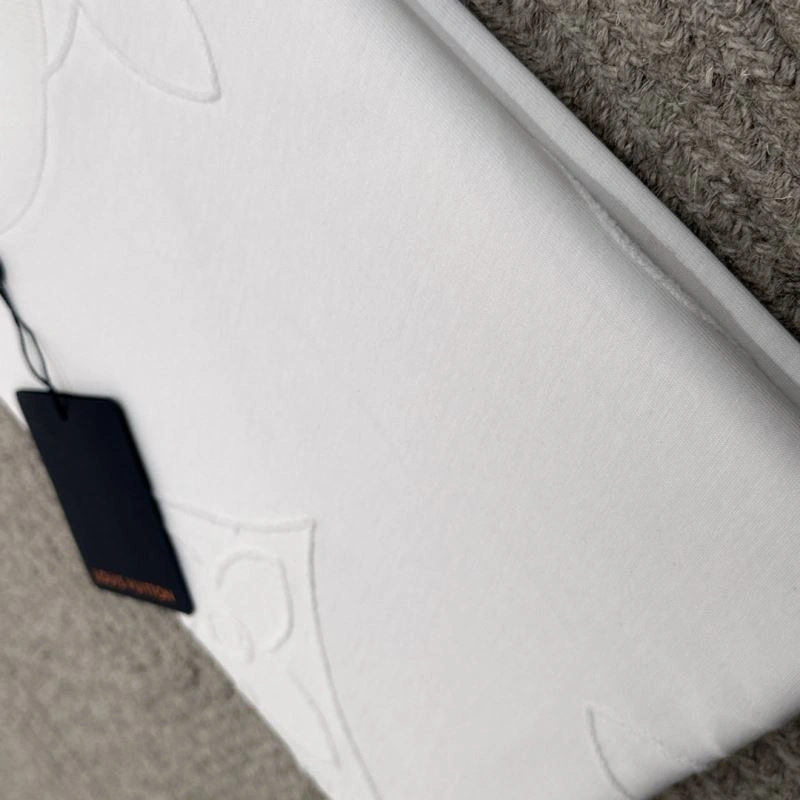 Louis Vuitton T-Shirts OnTrend 134640