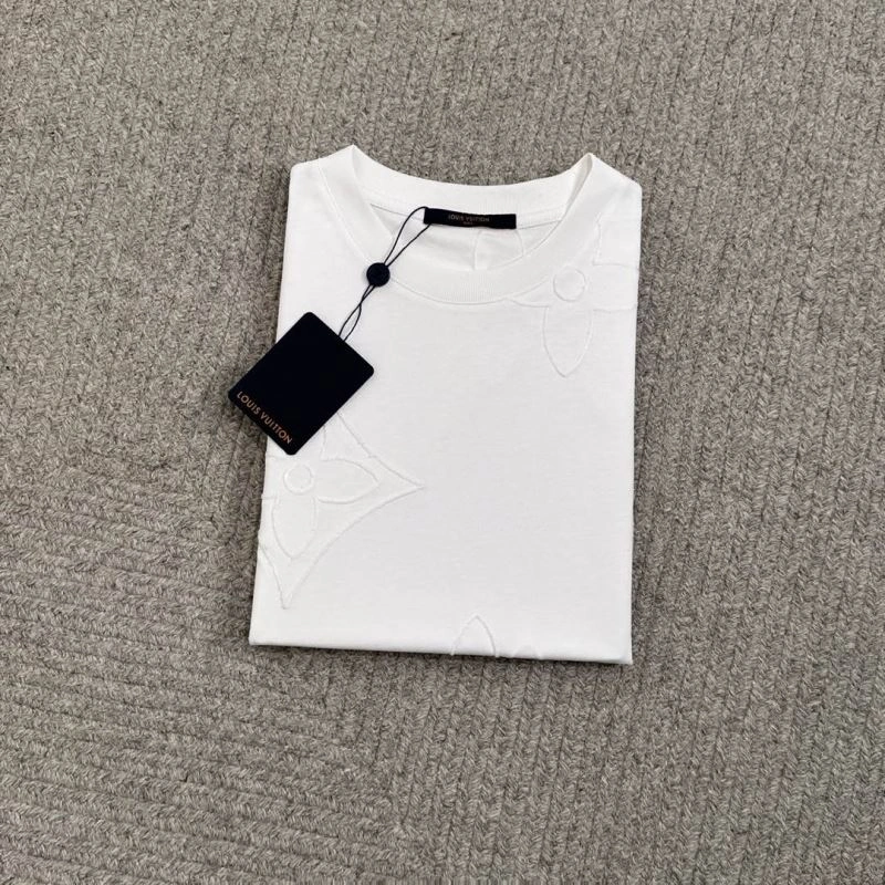 Louis Vuitton T-Shirts OnTrend 134640