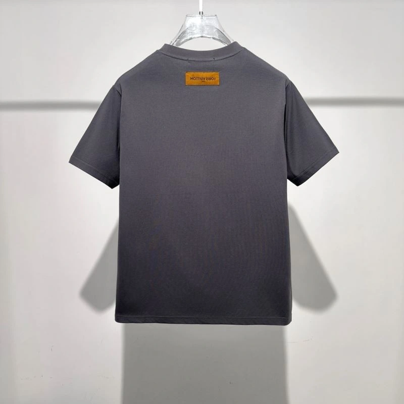 Unisex Louis Vuitton T-Shirts 134655