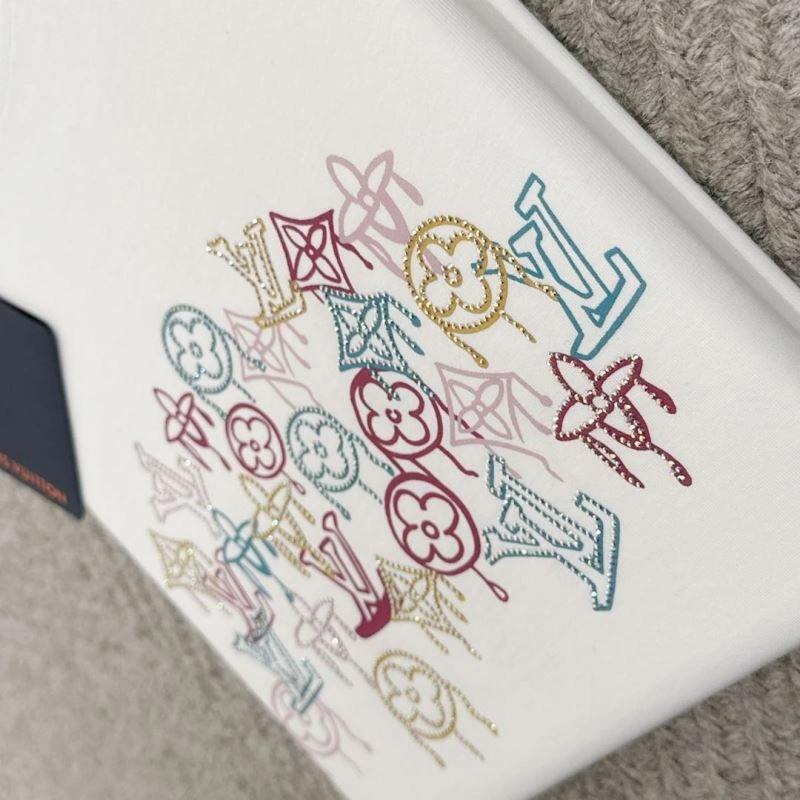 Colorful Louis Vuitton T-Shirts 134660