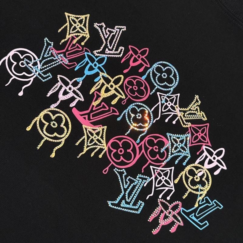 Louis Vuitton T-Shirts Sporty 134649