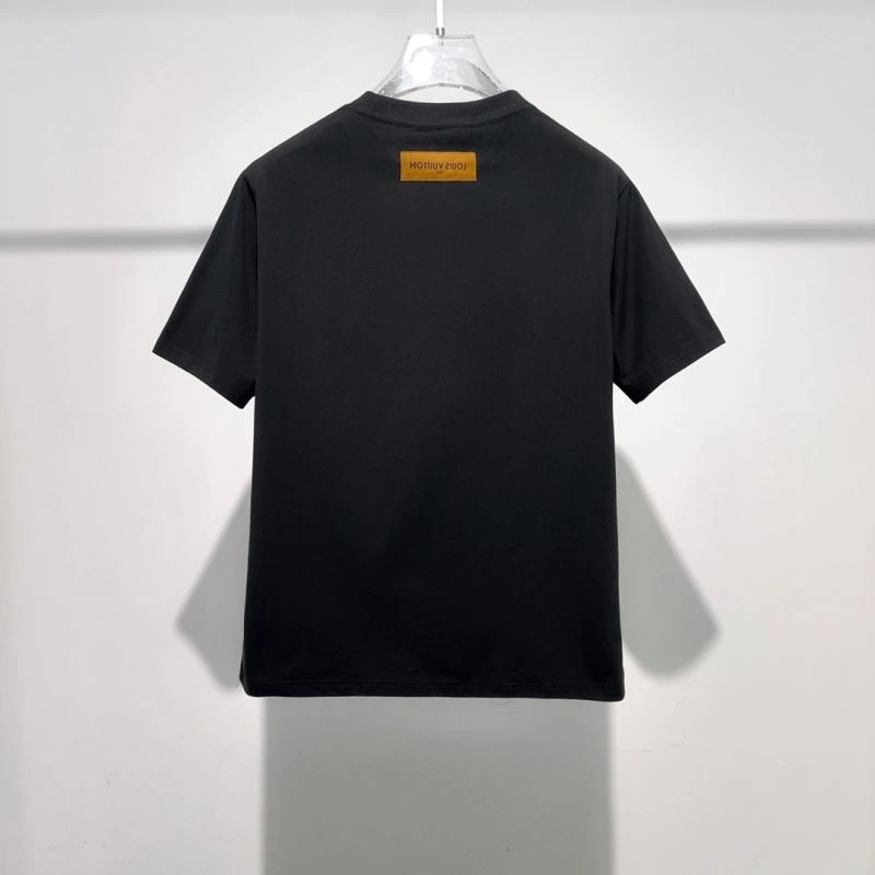 Louis Vuitton T-Shirts Sporty 134649
