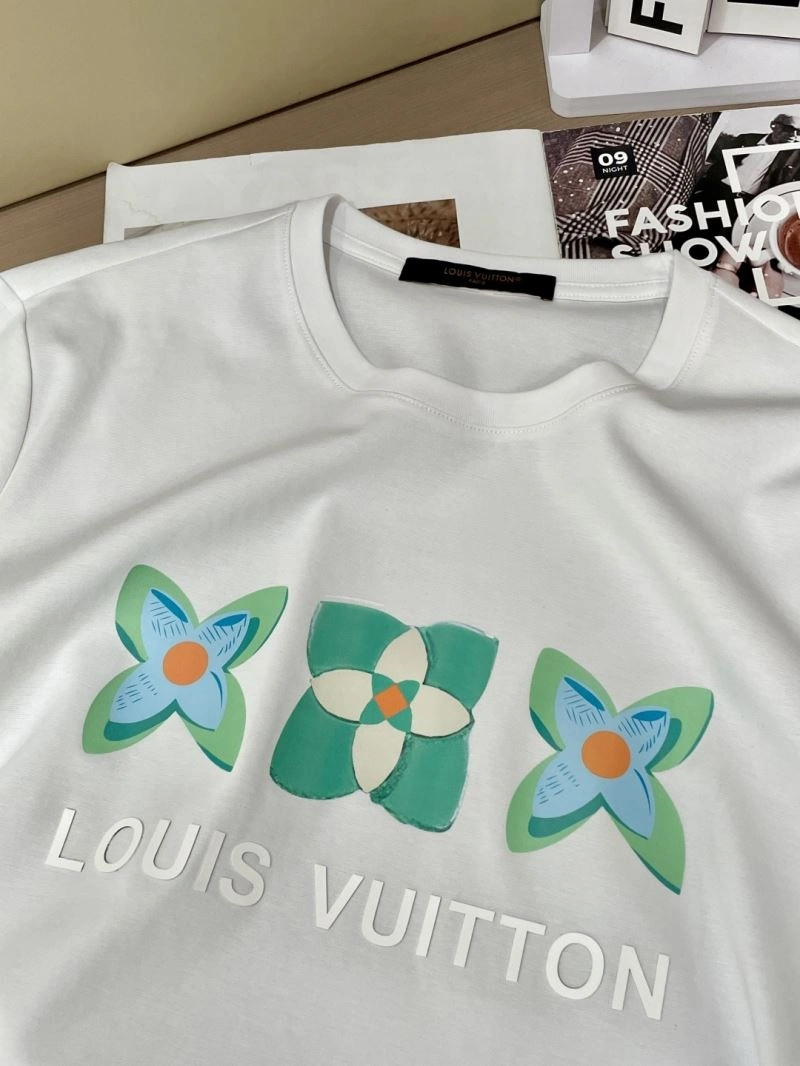 Timeless Louis Vuitton T-Shirts 134651