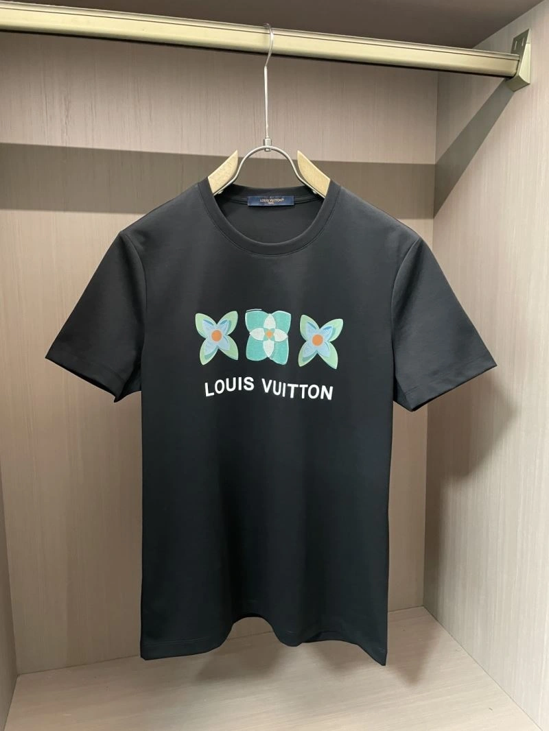 Timeless Louis Vuitton T-Shirts 134651