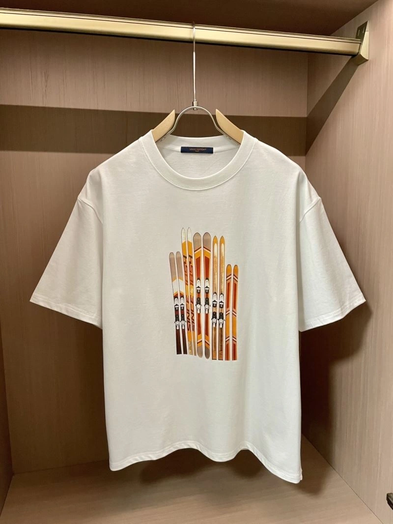 DailyWear Louis Vuitton T-Shirts 134657