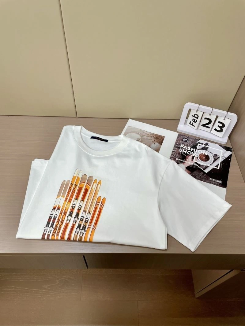 DailyWear Louis Vuitton T-Shirts 134657