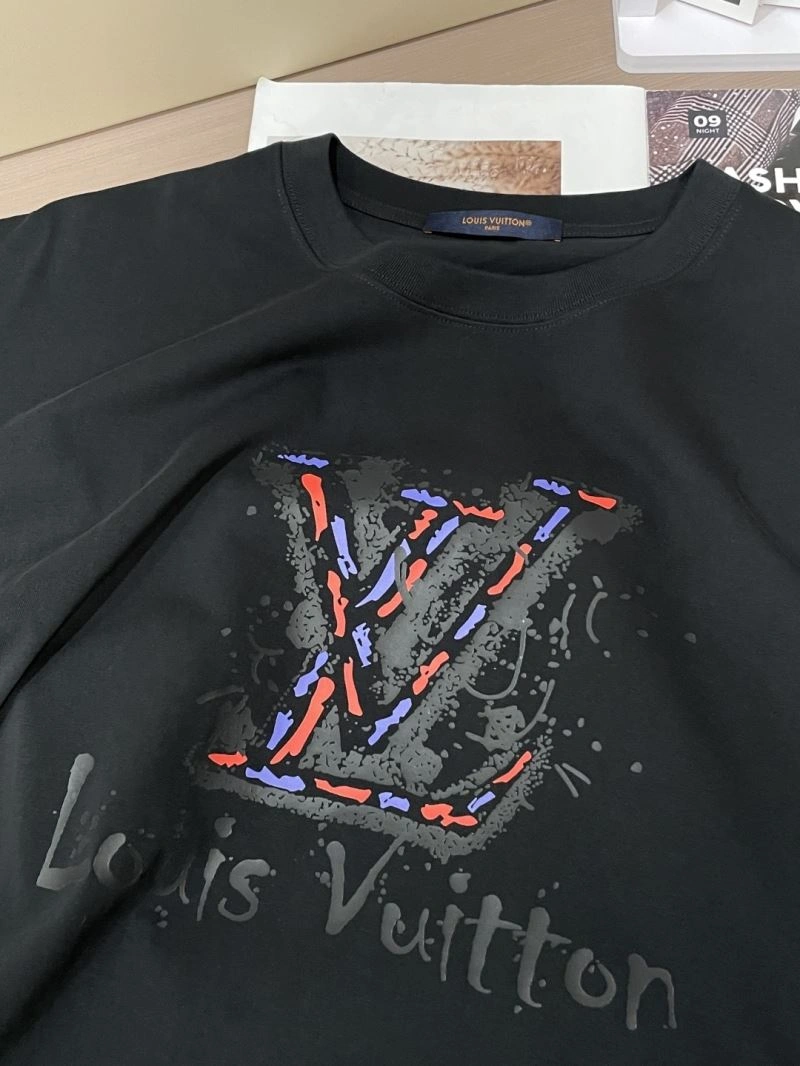 Louis Vuitton T-Shirts Trendsetting 134644