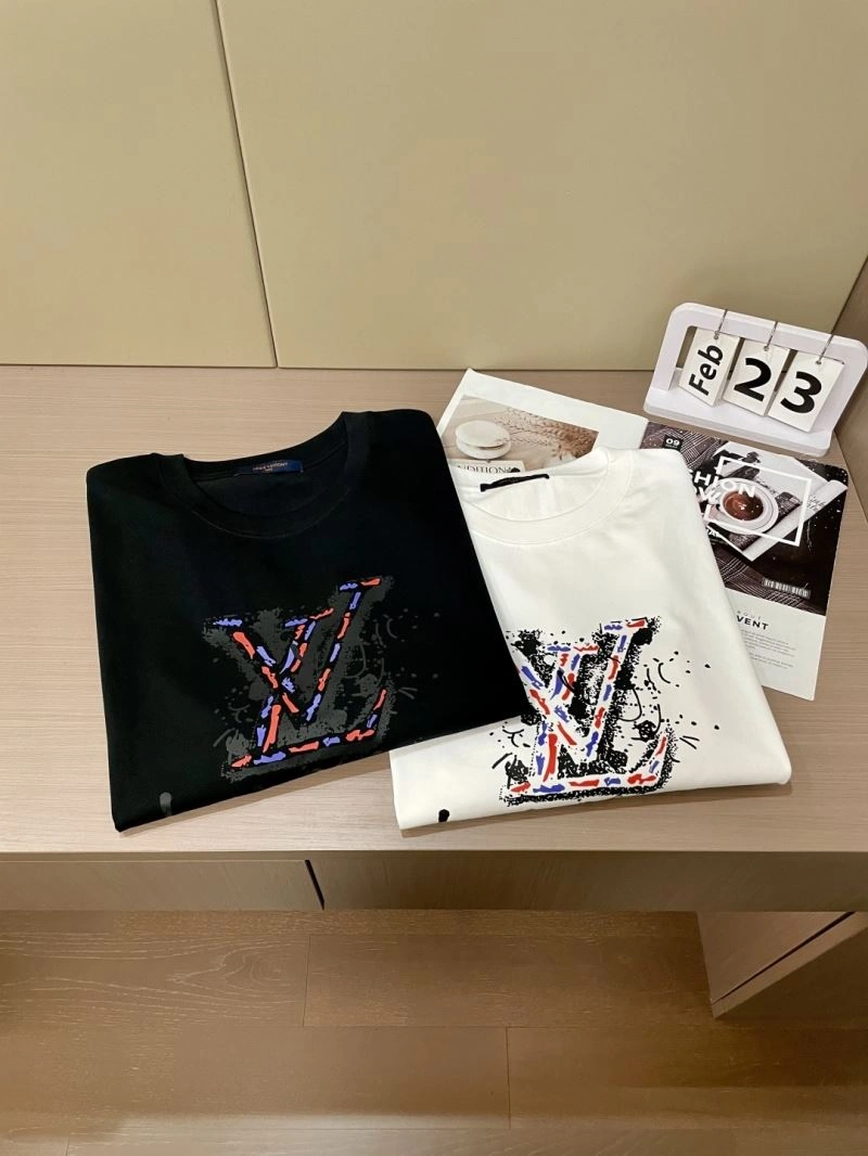 Louis Vuitton T-Shirts Trendsetting 134644