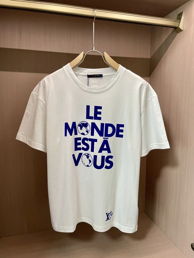 Classic Louis Vuitton T-Shirts 134642
