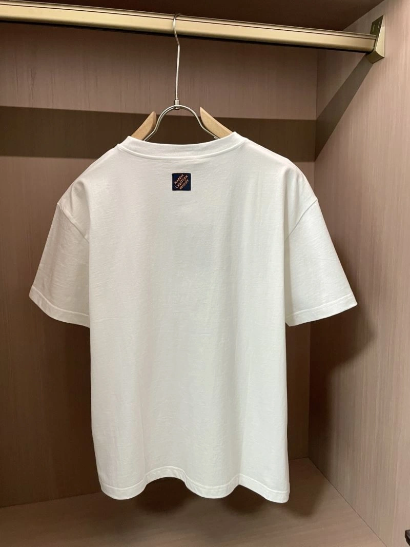 Classic Louis Vuitton T-Shirts 134642