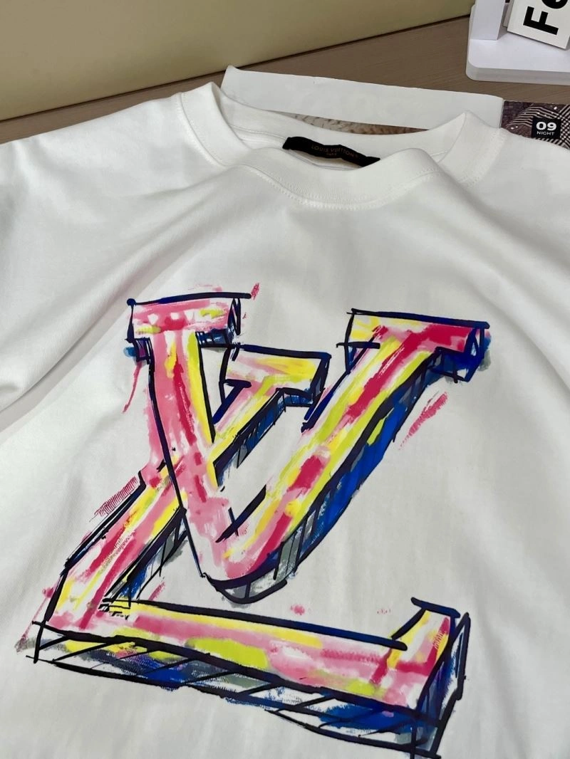 OnTrend Louis Vuitton T-Shirts 134665