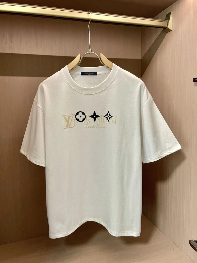 Sleek Louis Vuitton T-Shirts 134658