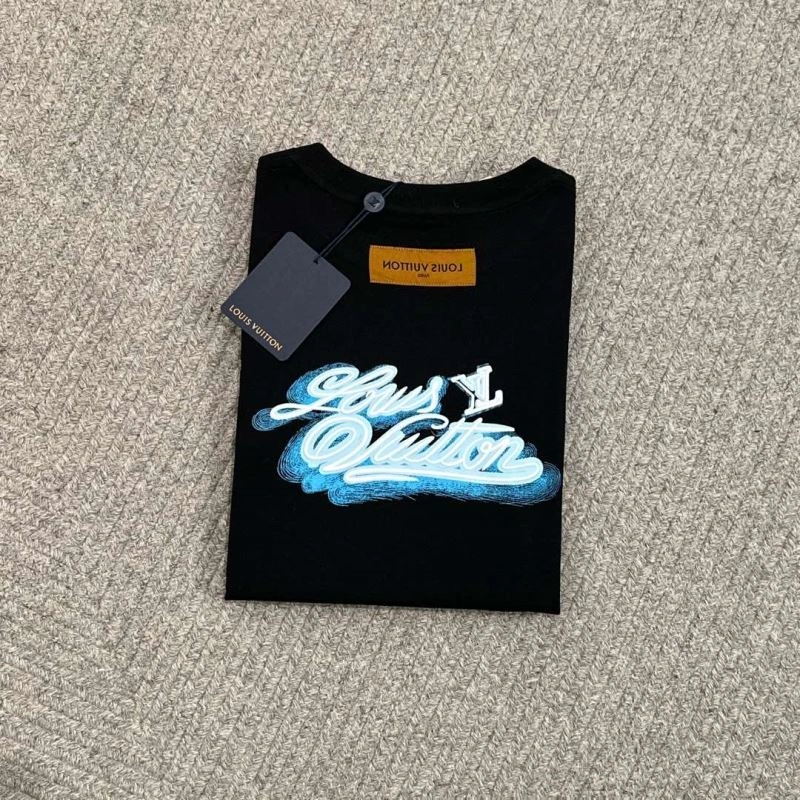 Louis Vuitton T-Shirts HighPerformance 134636