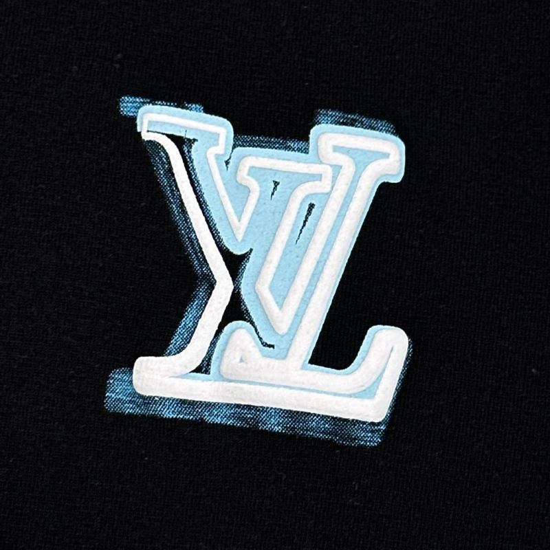 Louis Vuitton T-Shirts HighPerformance 134636