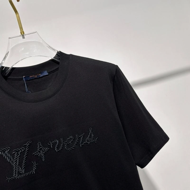 Louis Vuitton T-Shirts Lightweight 134631