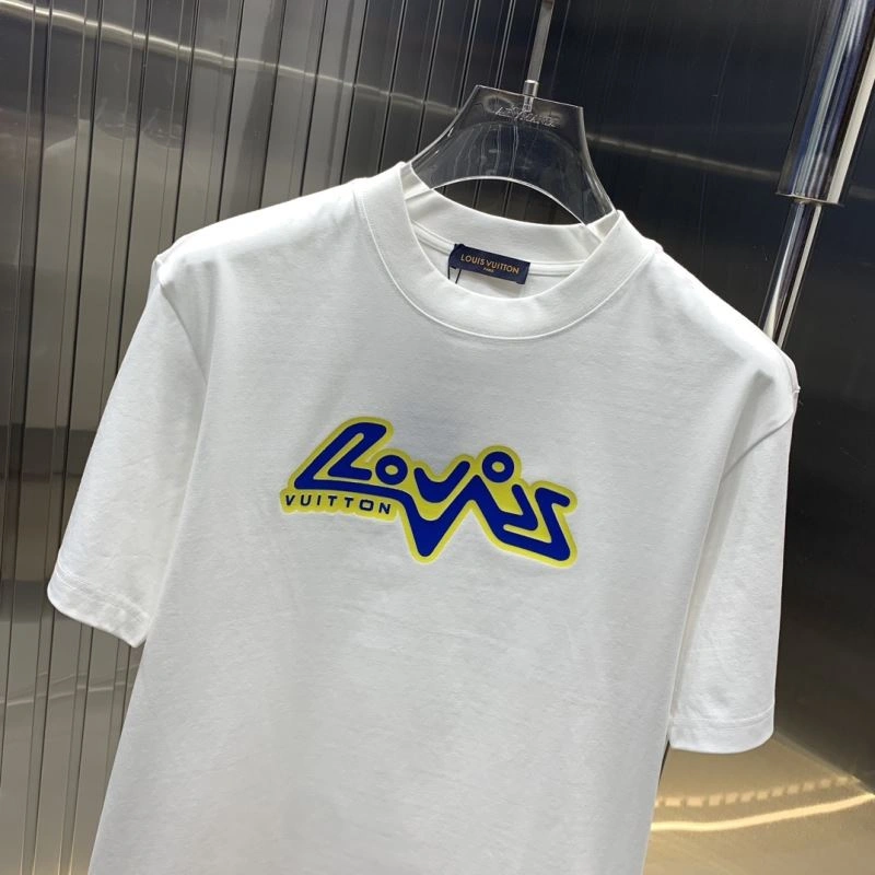 Premium Louis Vuitton T-Shirts 134630