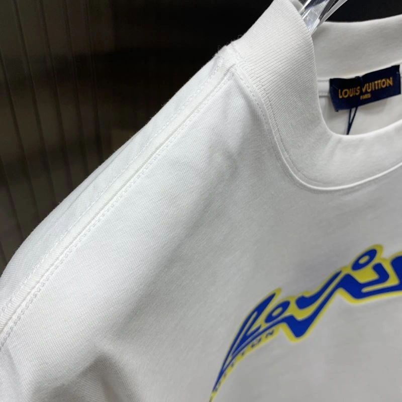 Premium Louis Vuitton T-Shirts 134630