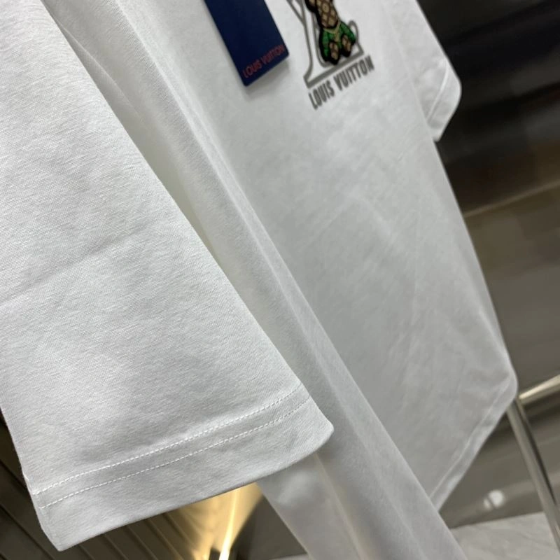 MoistureWicking Louis Vuitton T-Shirts 134629