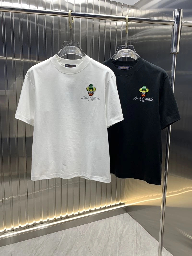 Functional Louis Vuitton T-Shirts 134628