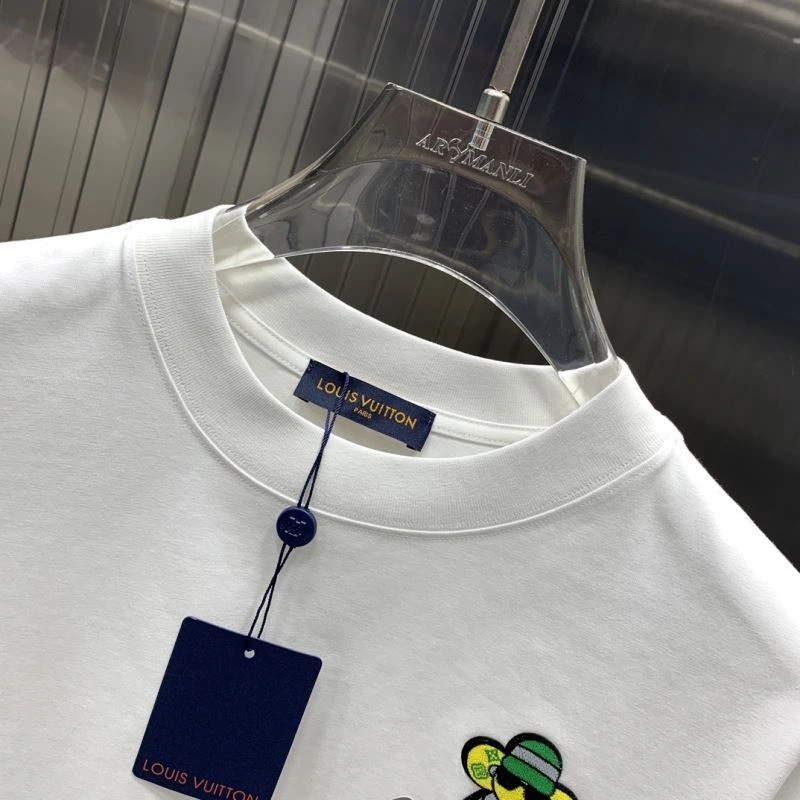 Functional Louis Vuitton T-Shirts 134628