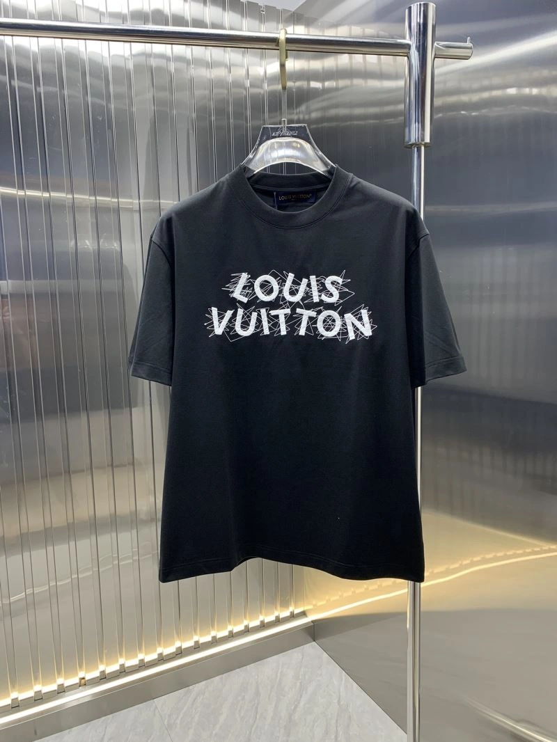 Elegant Louis Vuitton T-Shirts 134613