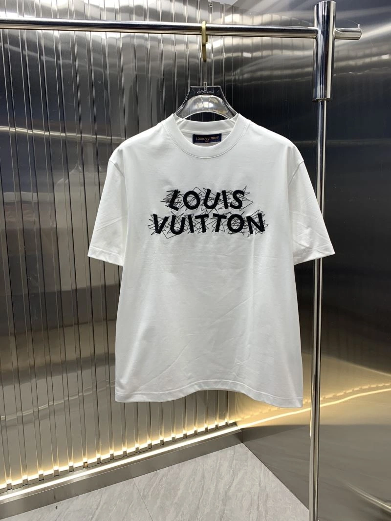 Elegant Louis Vuitton T-Shirts 134613