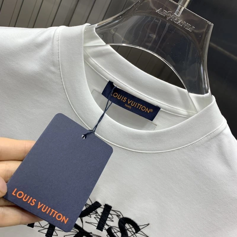 Elegant Louis Vuitton T-Shirts 134613