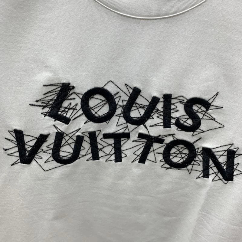 Elegant Louis Vuitton T-Shirts 134613