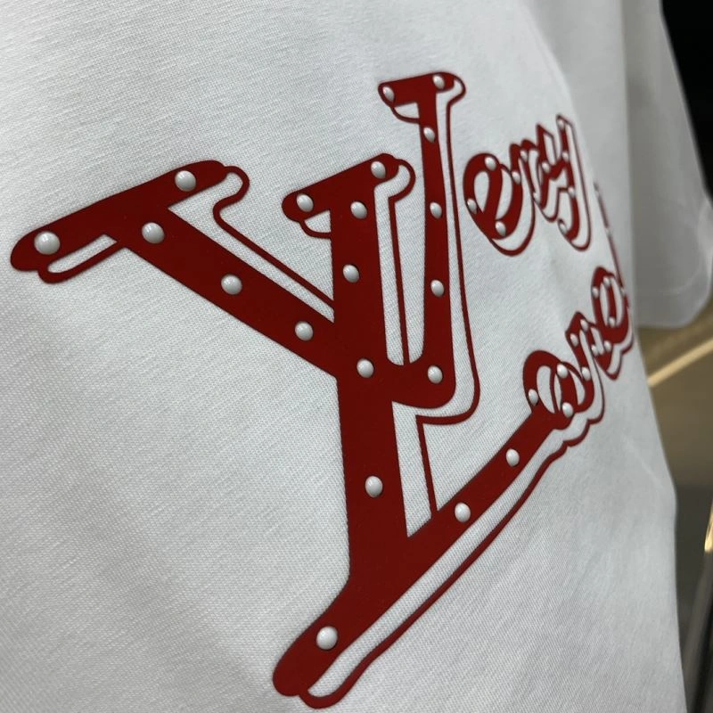 Breathable Louis Vuitton T-Shirts 134615