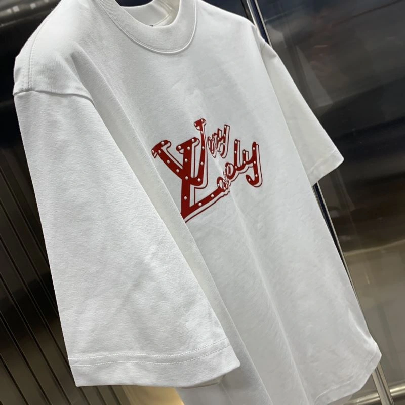 Breathable Louis Vuitton T-Shirts 134615