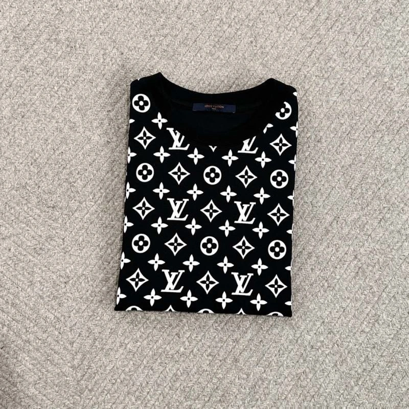 TravelReady Louis Vuitton T-Shirts 134612