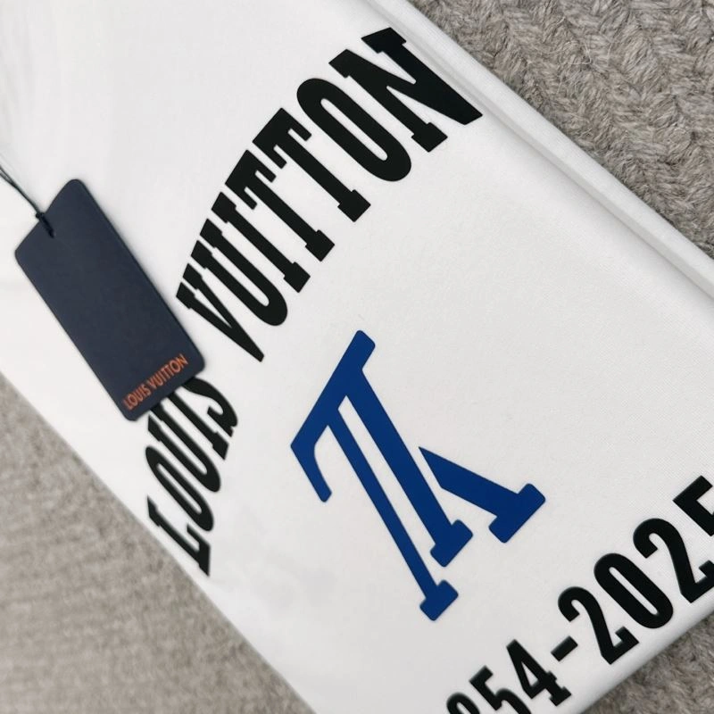 Louis Vuitton T-Shirts Sophisticated 134620