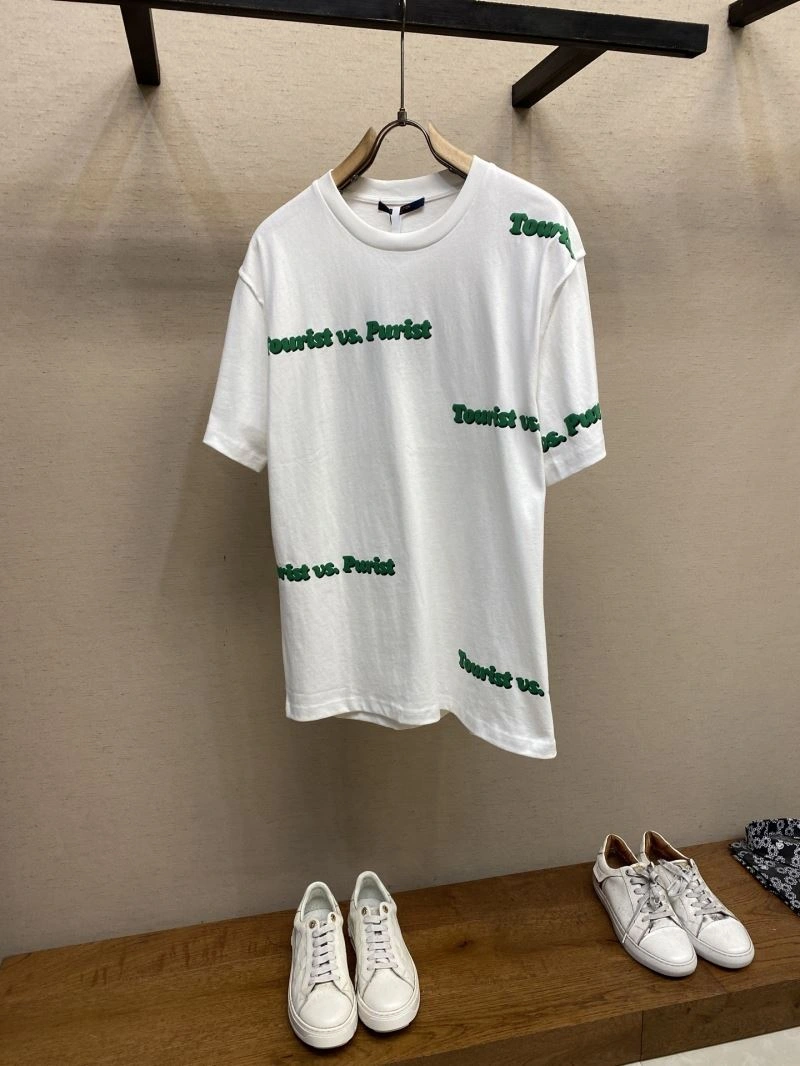 Sophisticated Louis Vuitton T-Shirts 134599