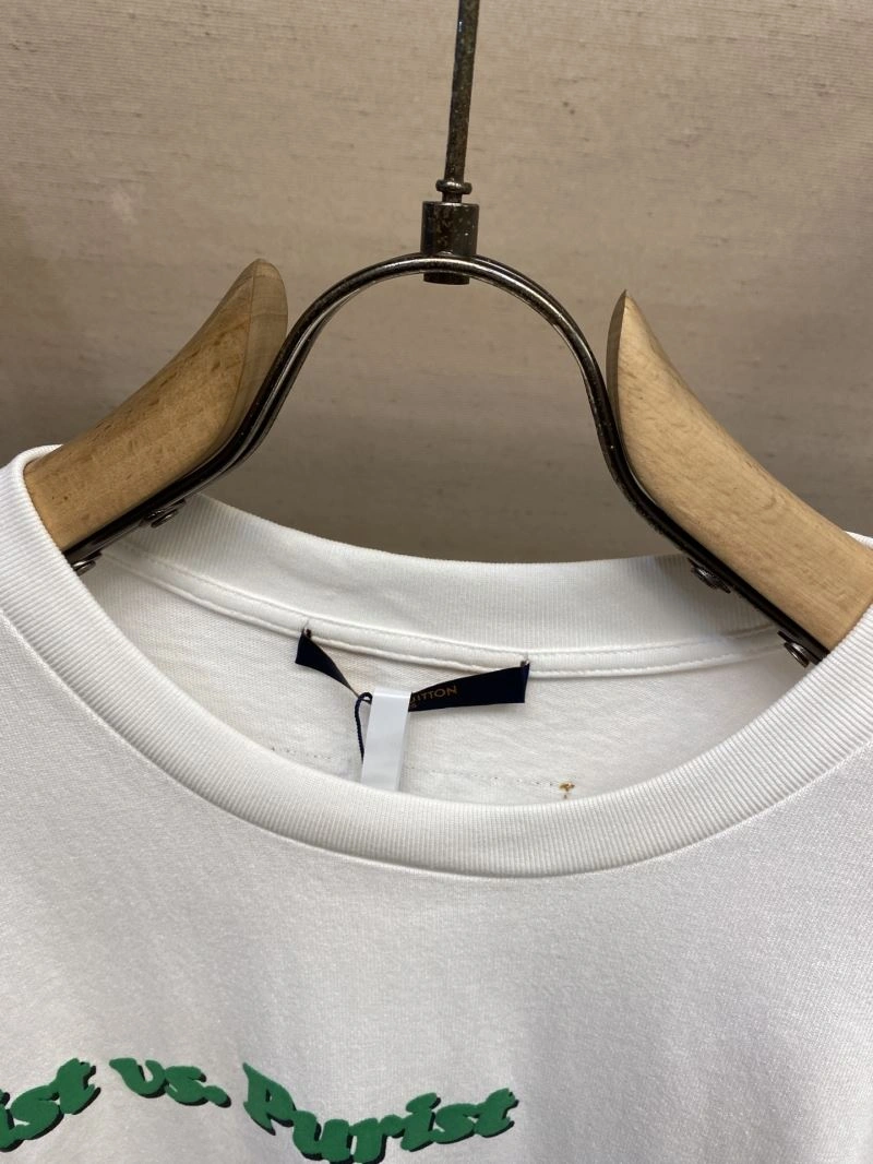 Sophisticated Louis Vuitton T-Shirts 134599